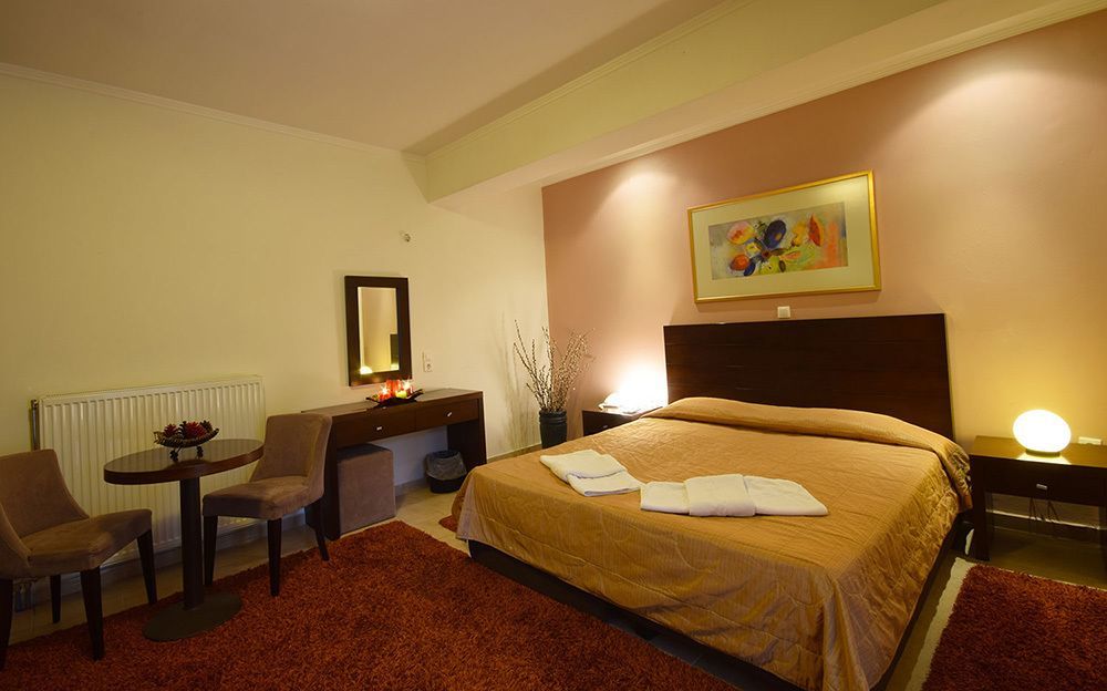 Ahilion Hotel Kalavryta Exterior foto